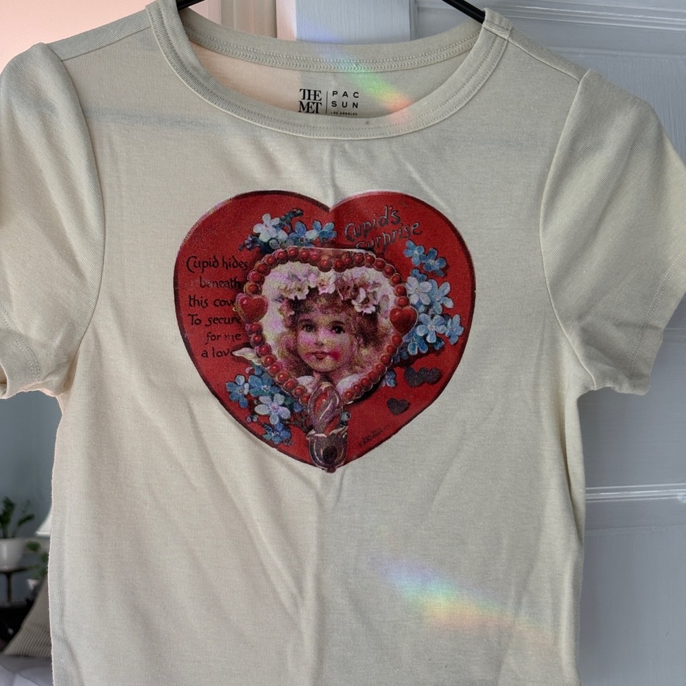 PacSun Cream Crop Top with Heart and Floral Design